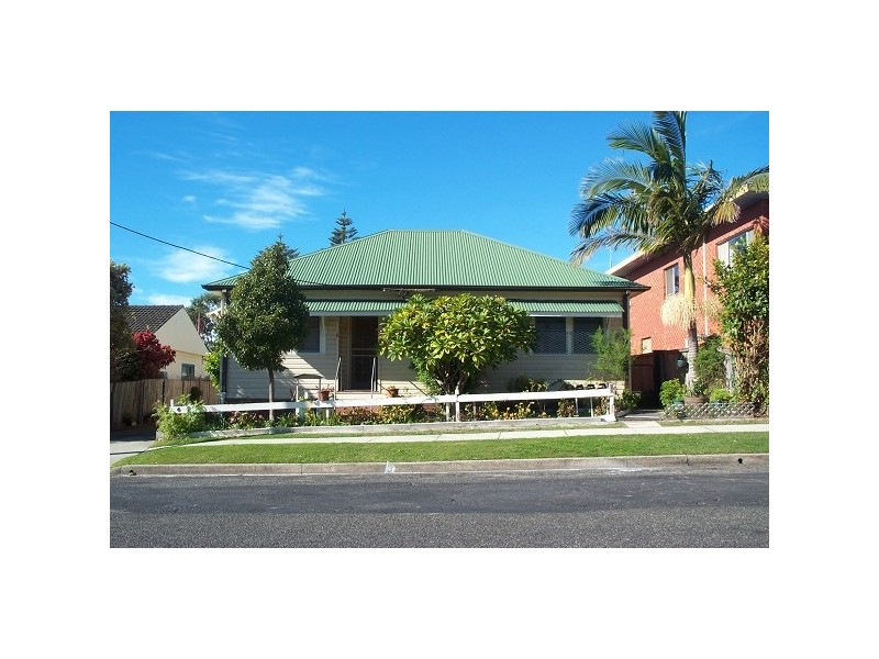 2/6 Gosford Avenue, The Entrance NSW 2261