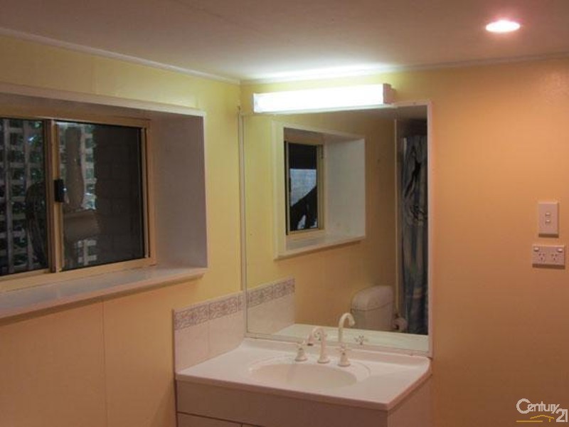 11 Whispering Valley Drive, Richmond Hill NSW 2480