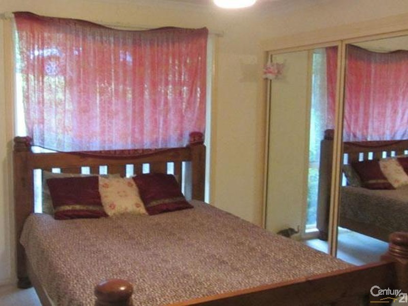 11 Whispering Valley Drive, Richmond Hill NSW 2480