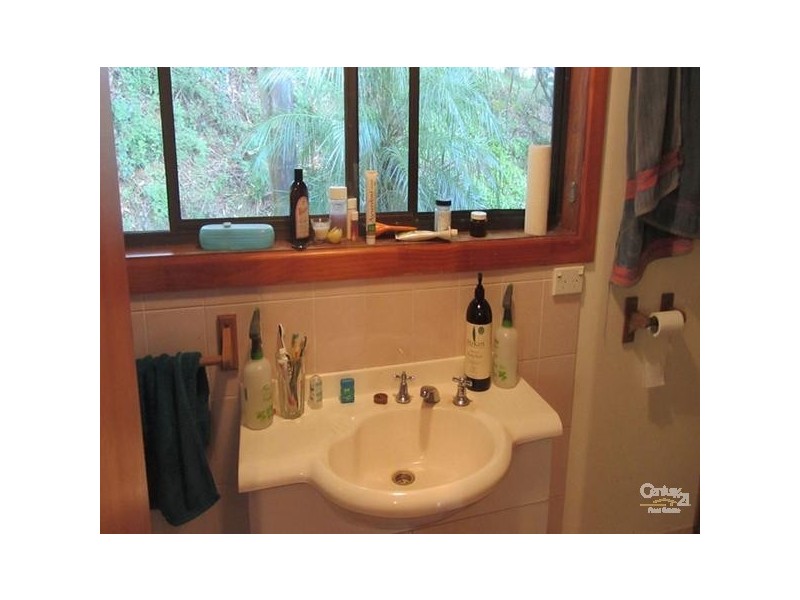 9 Robb Road, Lillian Rock NSW 2480