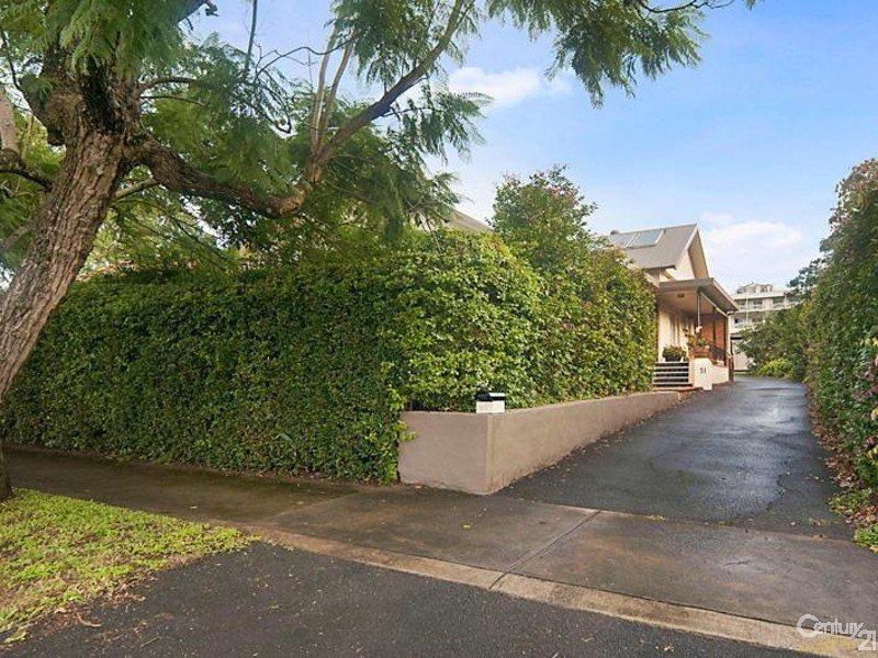 51 Avondale Avenue, East Lismore NSW 2480