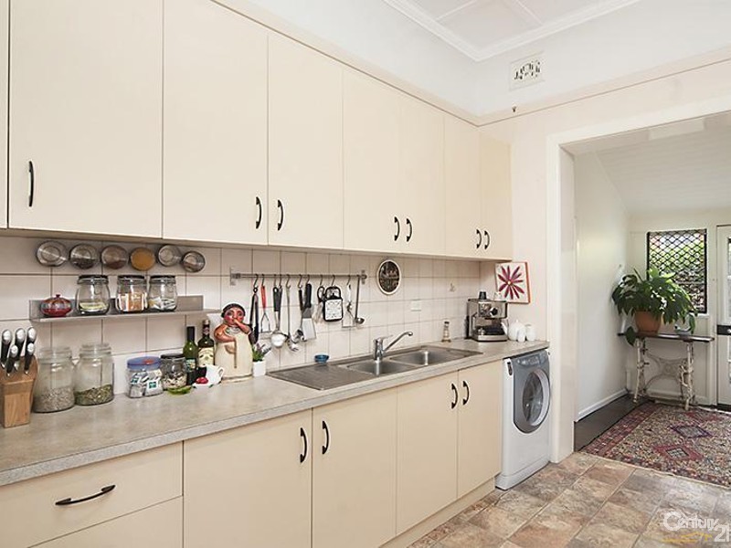 51 Avondale Avenue, East Lismore NSW 2480