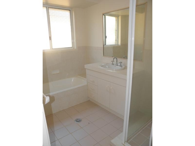 8 Green Park Lane, Wollongbar NSW 2477