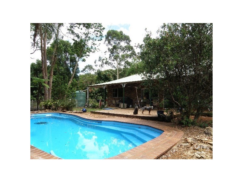 2 Randle Road, Marom Creek NSW 2480