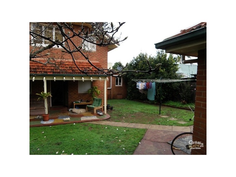 66 Oakley Avenue, East Lismore NSW 2480