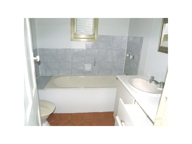 9 Clarice Street, East Lismore NSW 2480