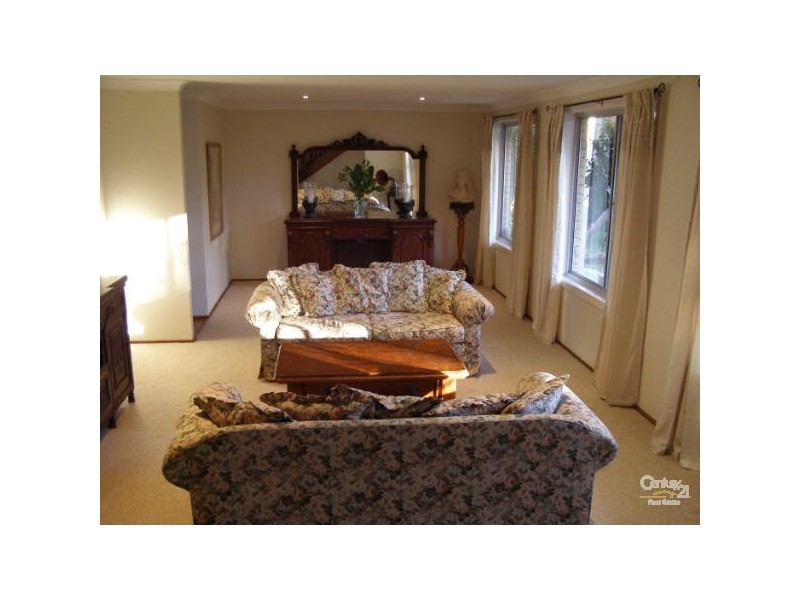 8 McConnell Drive, Richmond Hill NSW 2480