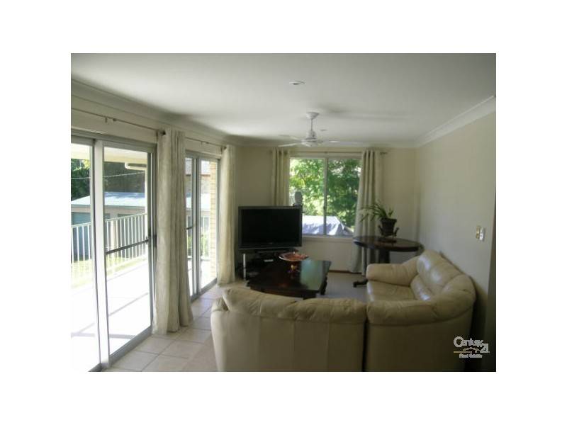 8 McConnell Drive, Richmond Hill NSW 2480