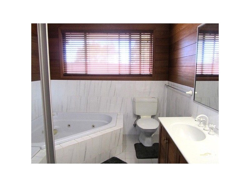 10 Bletchingly Street, Wollongbar NSW 2477