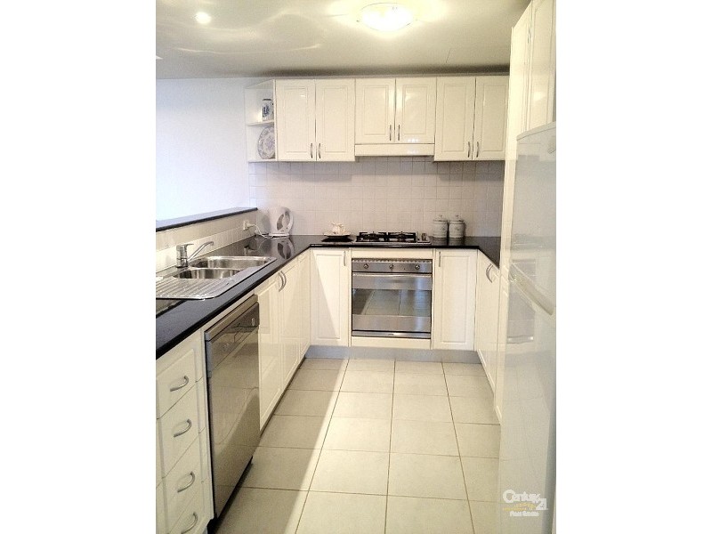 4/28 WARAYAMA PL ROZELLE, Rozelle NSW 2039