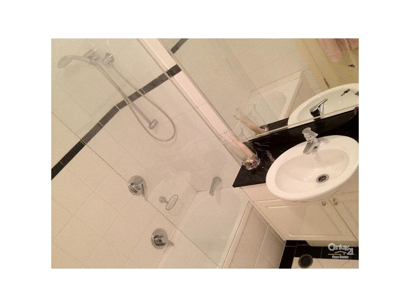 4/28 WARAYAMA PL ROZELLE, Rozelle NSW 2039