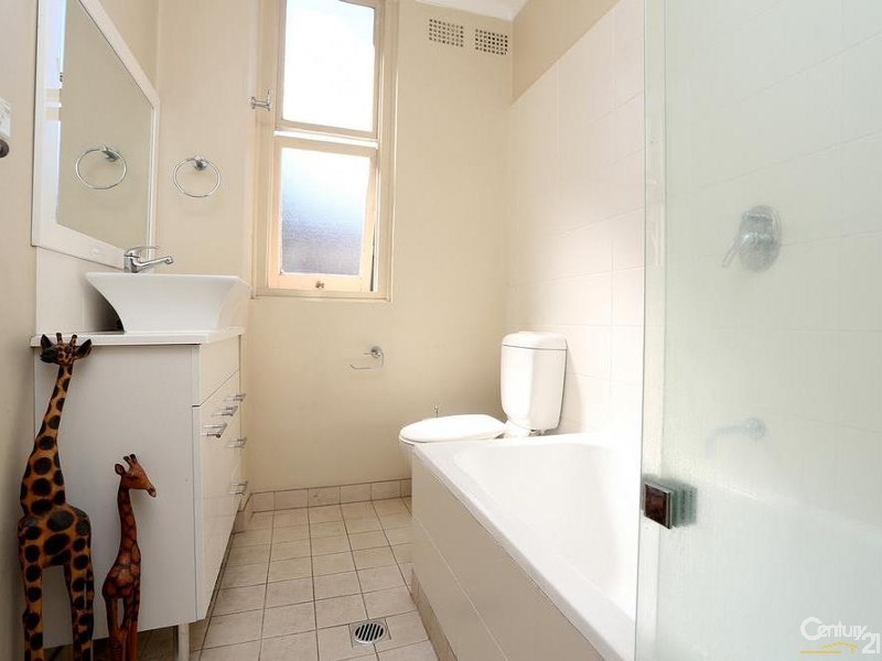 11/22 New Beach Road, Darling Point NSW 2027