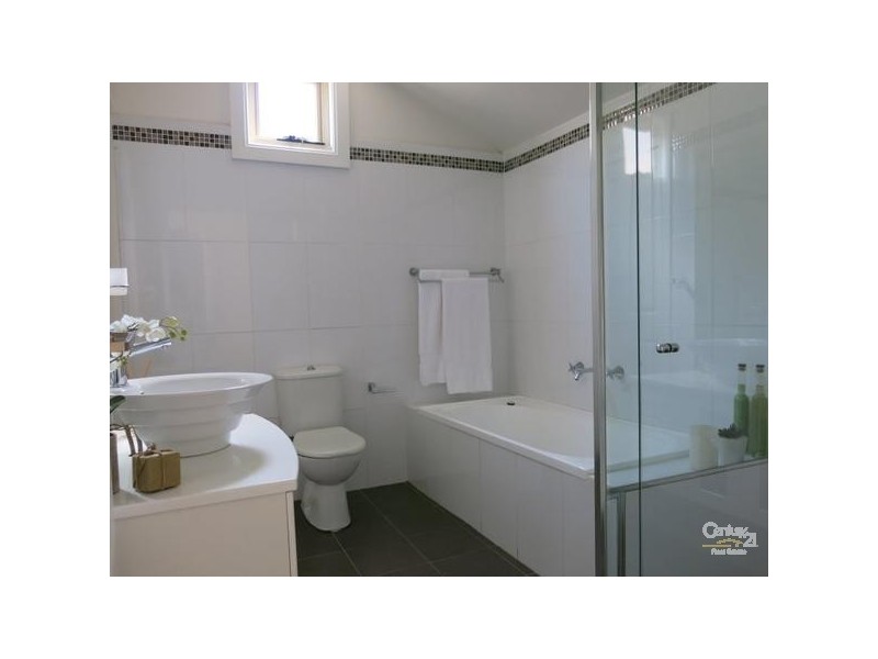 1 Easton Street, Rozelle NSW 2039