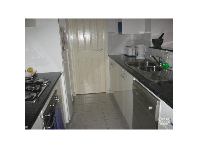 8 Yara Ave, Rozelle NSW 2039