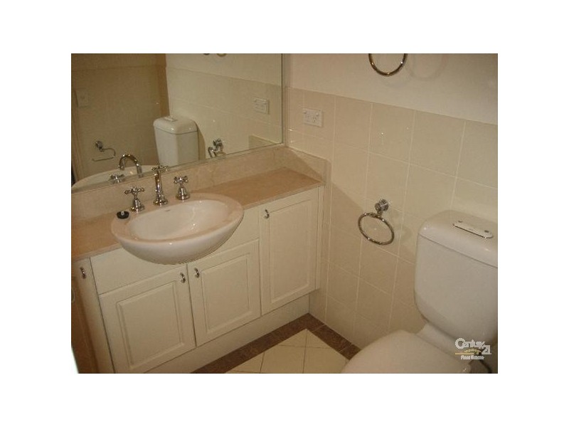 3/28 Warayama Pl, Rozelle NSW 2039