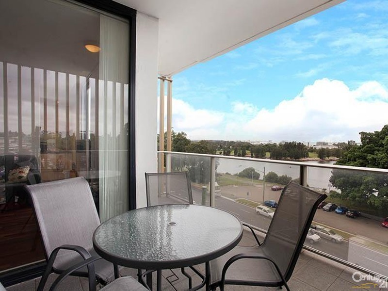 512/2 Brodie Spark Drive, Wolli Creek NSW 2205