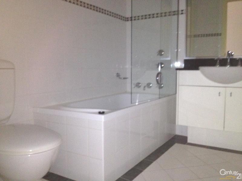 1/6 Yara Ave, Rozelle NSW 2039