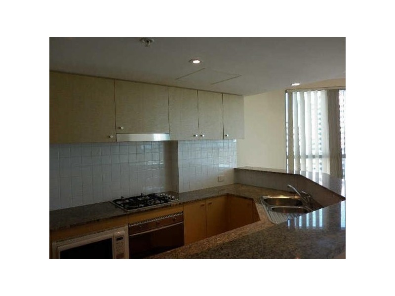 17/2A  Help Street, Chatswood NSW 2067