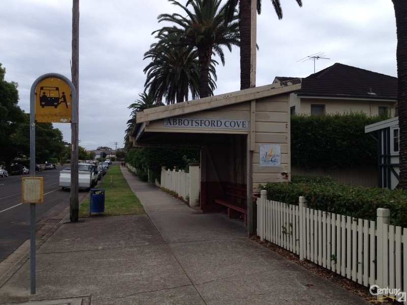 1 Harbourview Cres, Abbotsford NSW 2046
