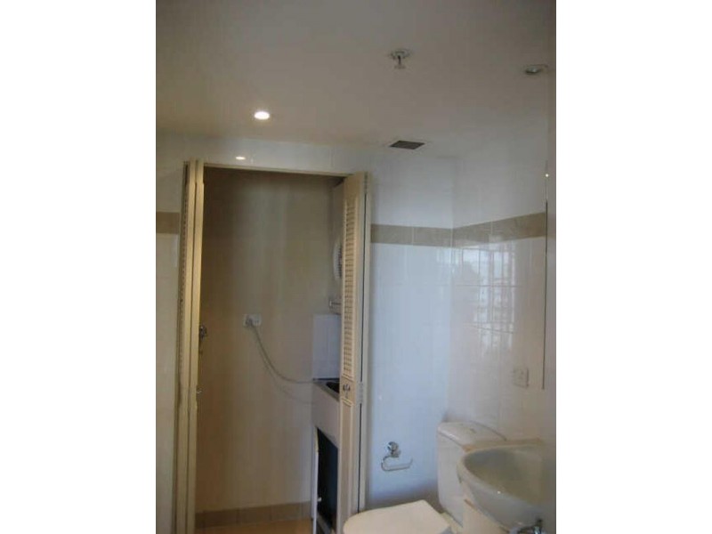 11/2A  Help Street, Chatswood NSW 2067