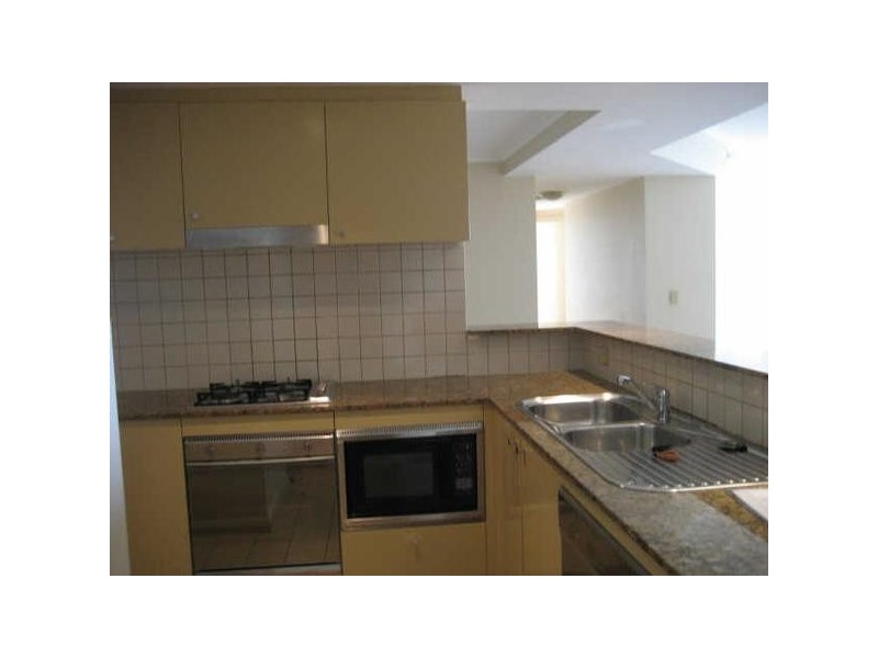 15/2A  Help Street, Chatswood NSW 2067