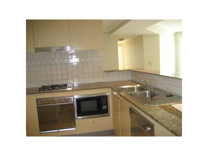 15/2A  Help Street, Chatswood NSW 2067