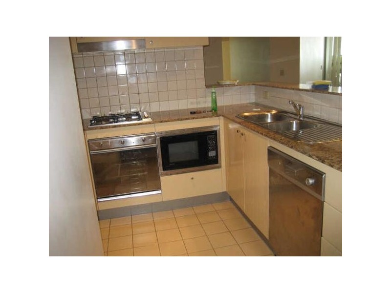 15/2A  Help Street, Chatswood NSW 2067