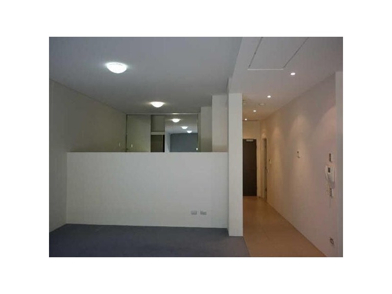 5/1  Day Street, Chatswood NSW 2067