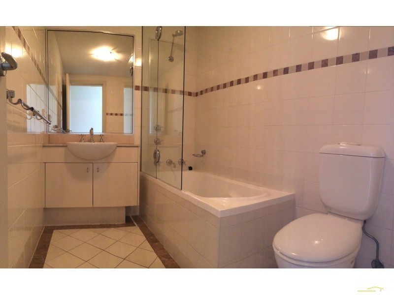 6 Yara Avenue, Rozelle NSW 2039