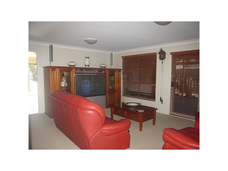 10 Dunlop Road, Blue Haven NSW 2262