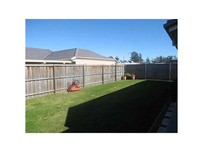 10 Dunlop Road, Blue Haven NSW 2262