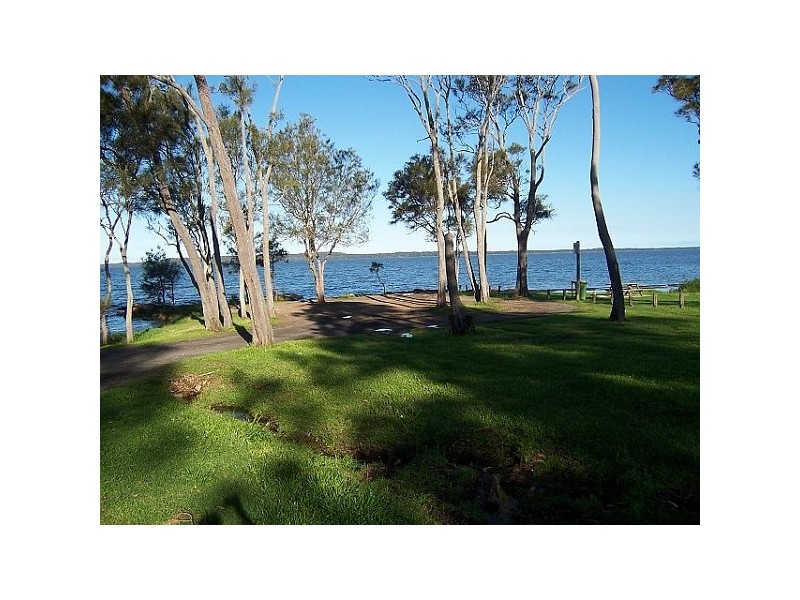 1 Oakland Avenue, Wyongah NSW 2259