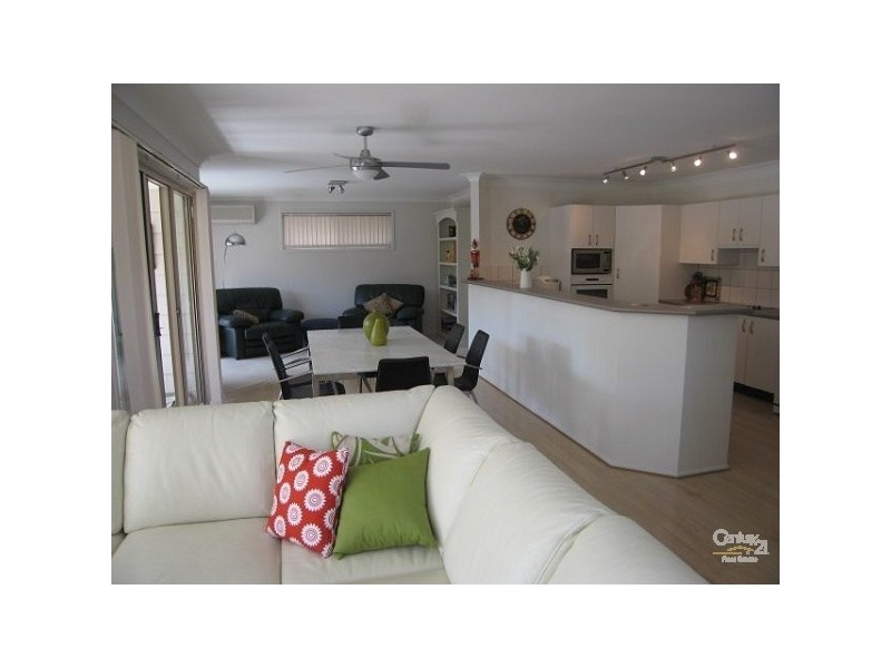 148 Birdwood Drive, Blue Haven NSW 2262