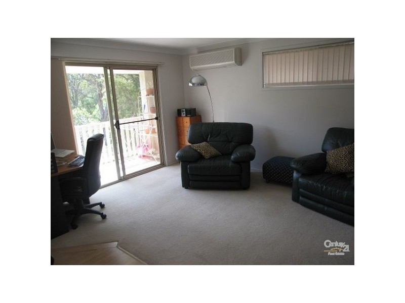 148 Birdwood Drive, Blue Haven NSW 2262