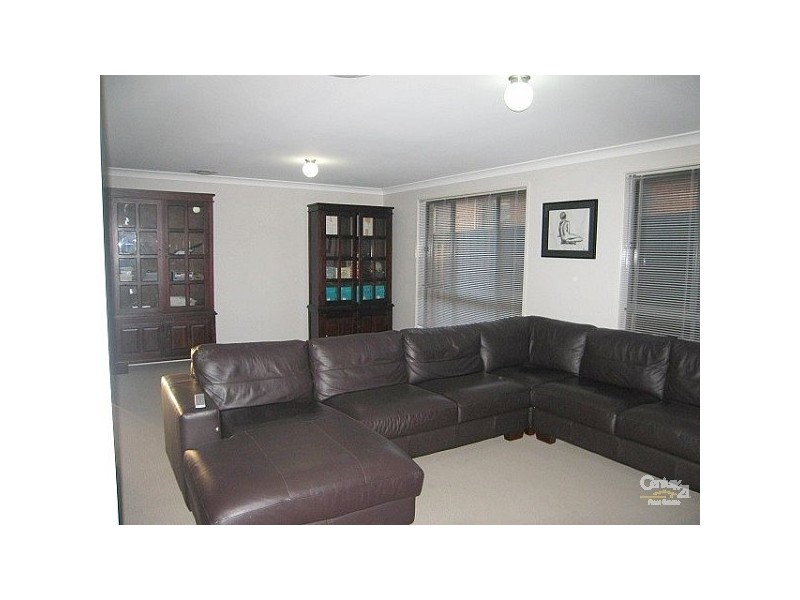 35 Mebbin Circuit, Woongarrah NSW 2259