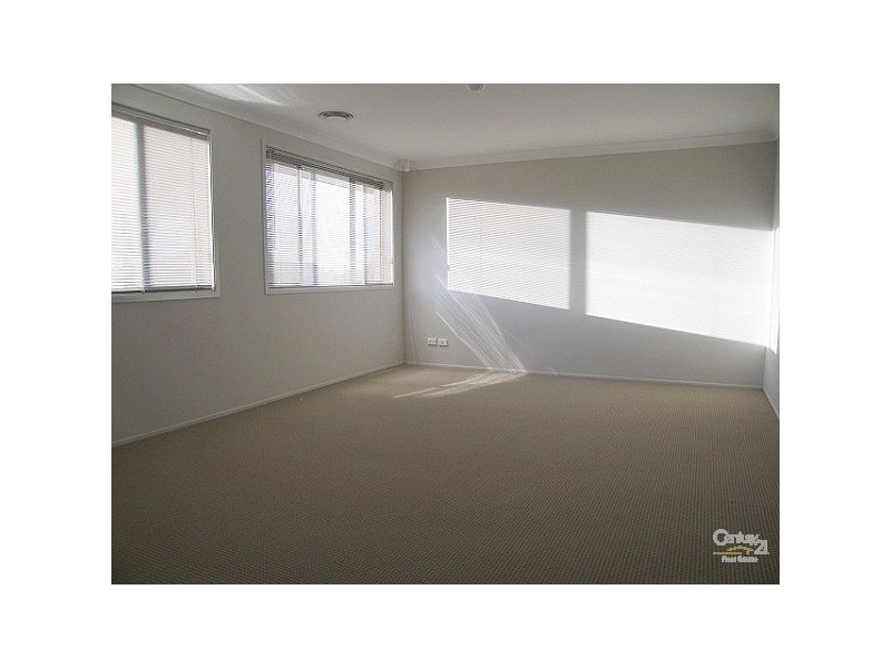 35 Mebbin Circuit, Woongarrah NSW 2259