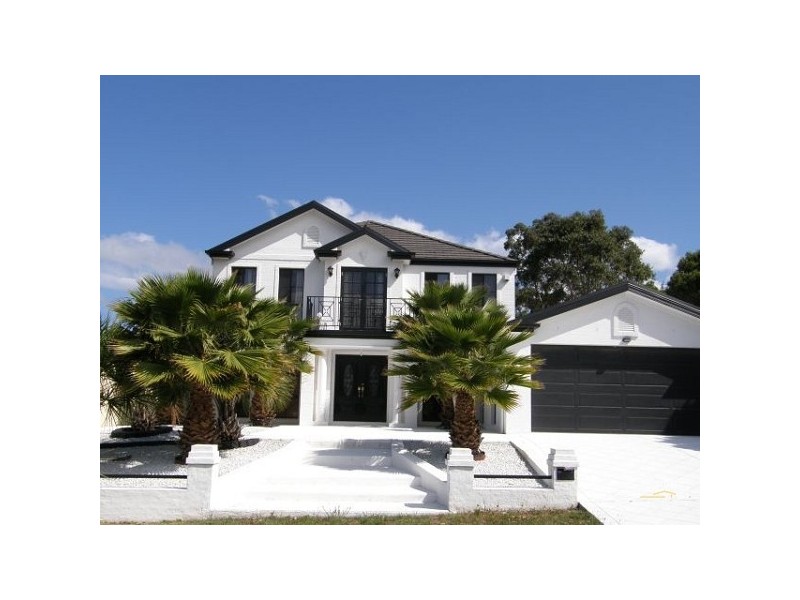 10 Lemon Gum Circuit, Blue Haven NSW 2262