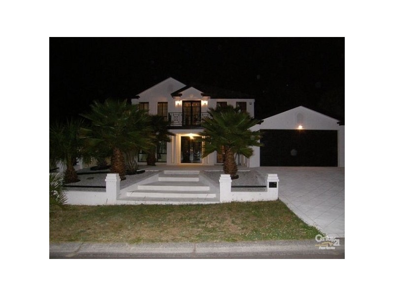 10 Lemon Gum Circuit, Blue Haven NSW 2262