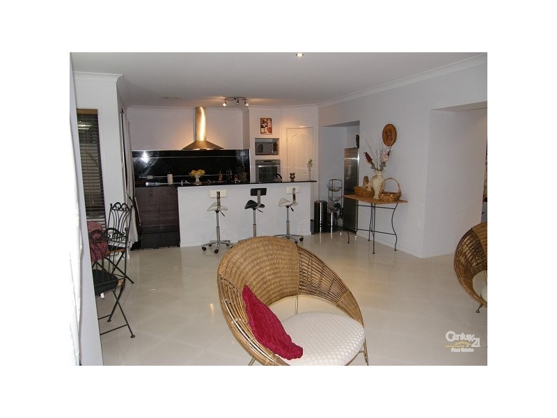 10 Lemon Gum Circuit, Blue Haven NSW 2262