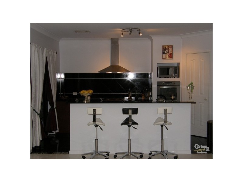10 Lemon Gum Circuit, Blue Haven NSW 2262