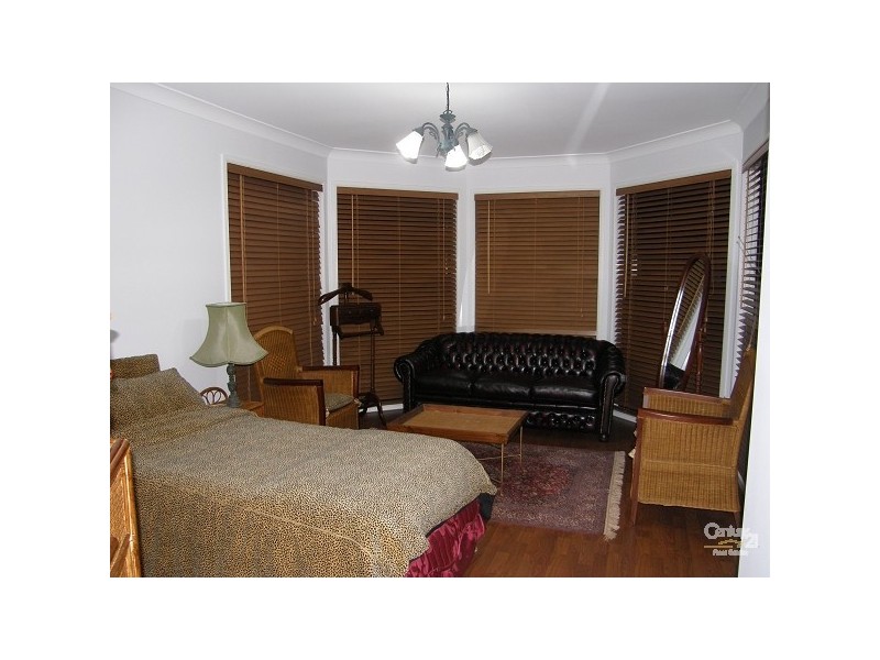 10 Lemon Gum Circuit, Blue Haven NSW 2262