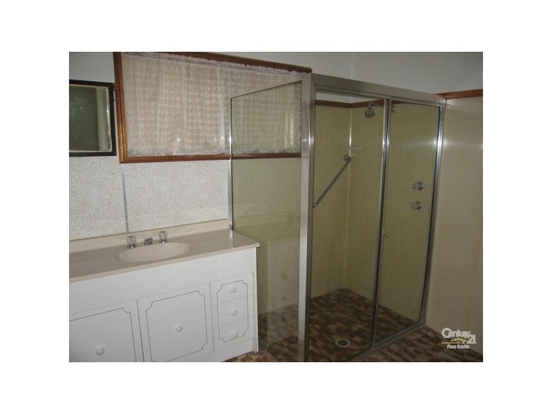 17 Moala Parade, Charmhaven NSW 2263