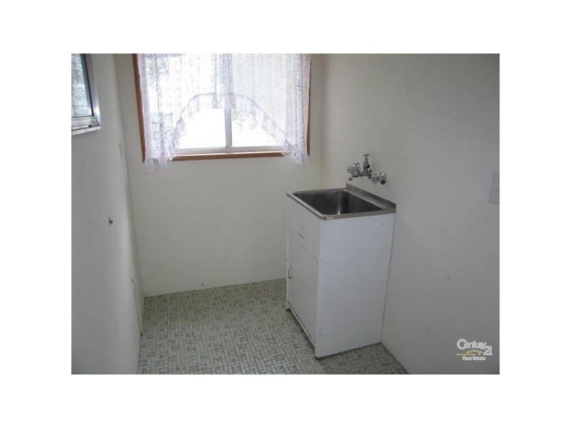 17 Moala Parade, Charmhaven NSW 2263