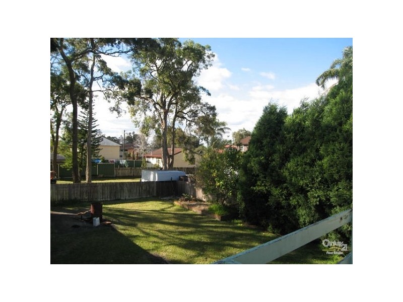 7 Tingira Avenue, Charmhaven NSW 2263