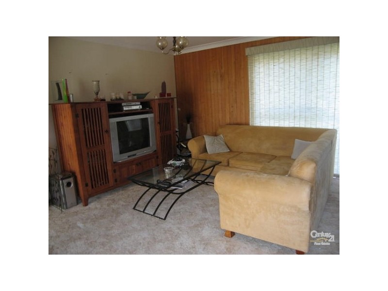 7 Tingira Avenue, Charmhaven NSW 2263