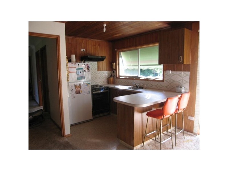 7 Tingira Avenue, Charmhaven NSW 2263