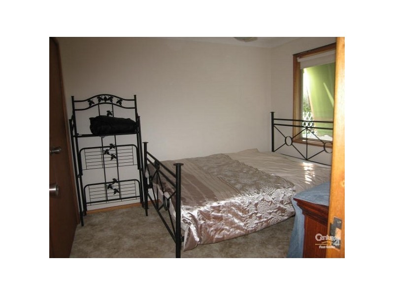 7 Tingira Avenue, Charmhaven NSW 2263