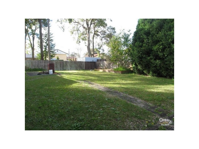 7 Tingira Avenue, Charmhaven NSW 2263