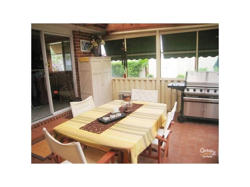 6 Reef Way, Blue Haven NSW 2262