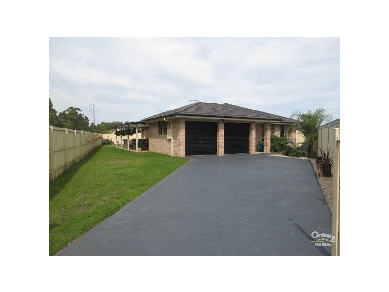 12 Water Hen Close, Blue Haven NSW 2262